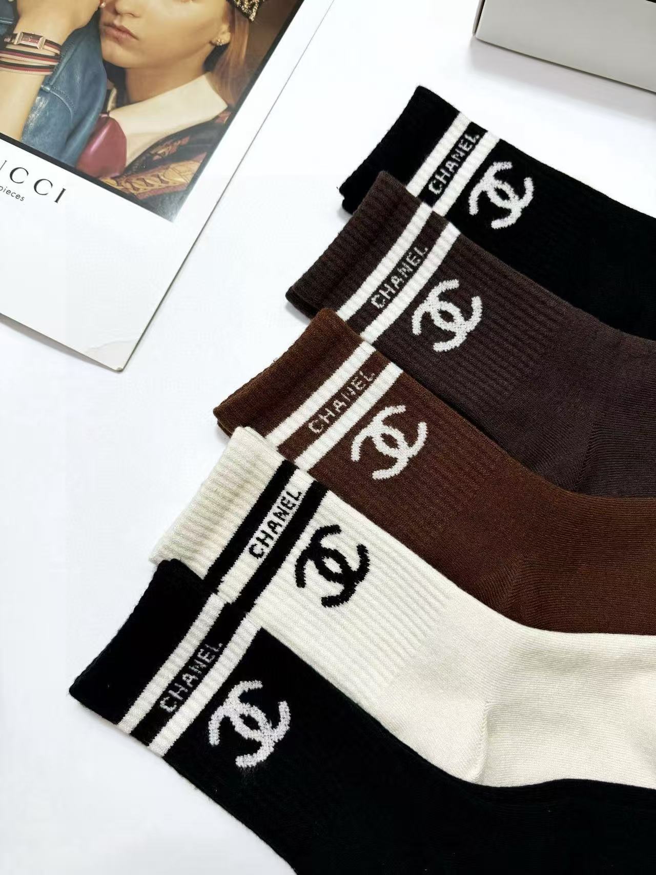 CHANE1足のC文字カシミヤ5足ソックス【 50％割引+送料無料】