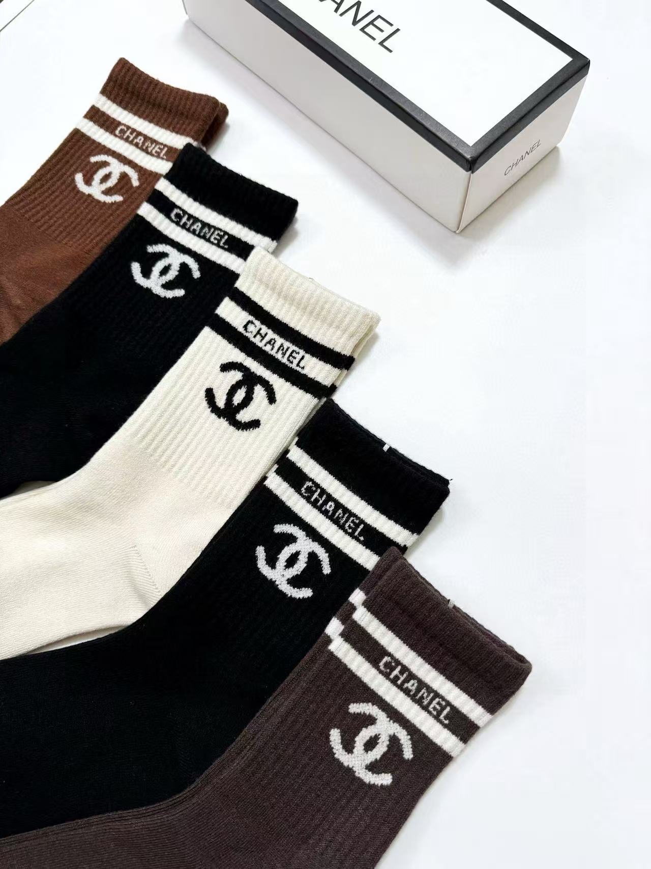 CHANE1足のC文字カシミヤ5足ソックス【 50％割引+送料無料】
