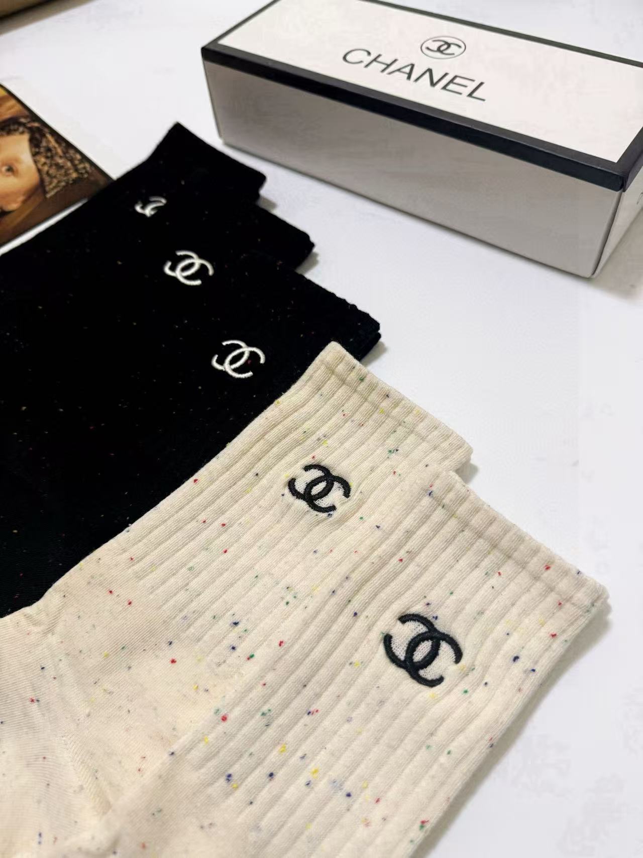 CHANE1 クラシックレター刺繍ロゴソックス5足セット【 50%割引+送料無料】