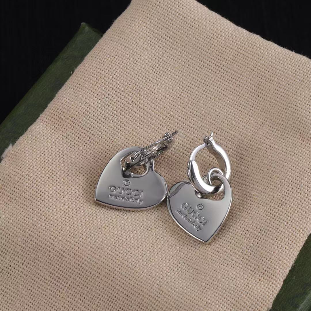 GUCC1 シンプルピーチハートイヤリング【 50%割引+送料無料】