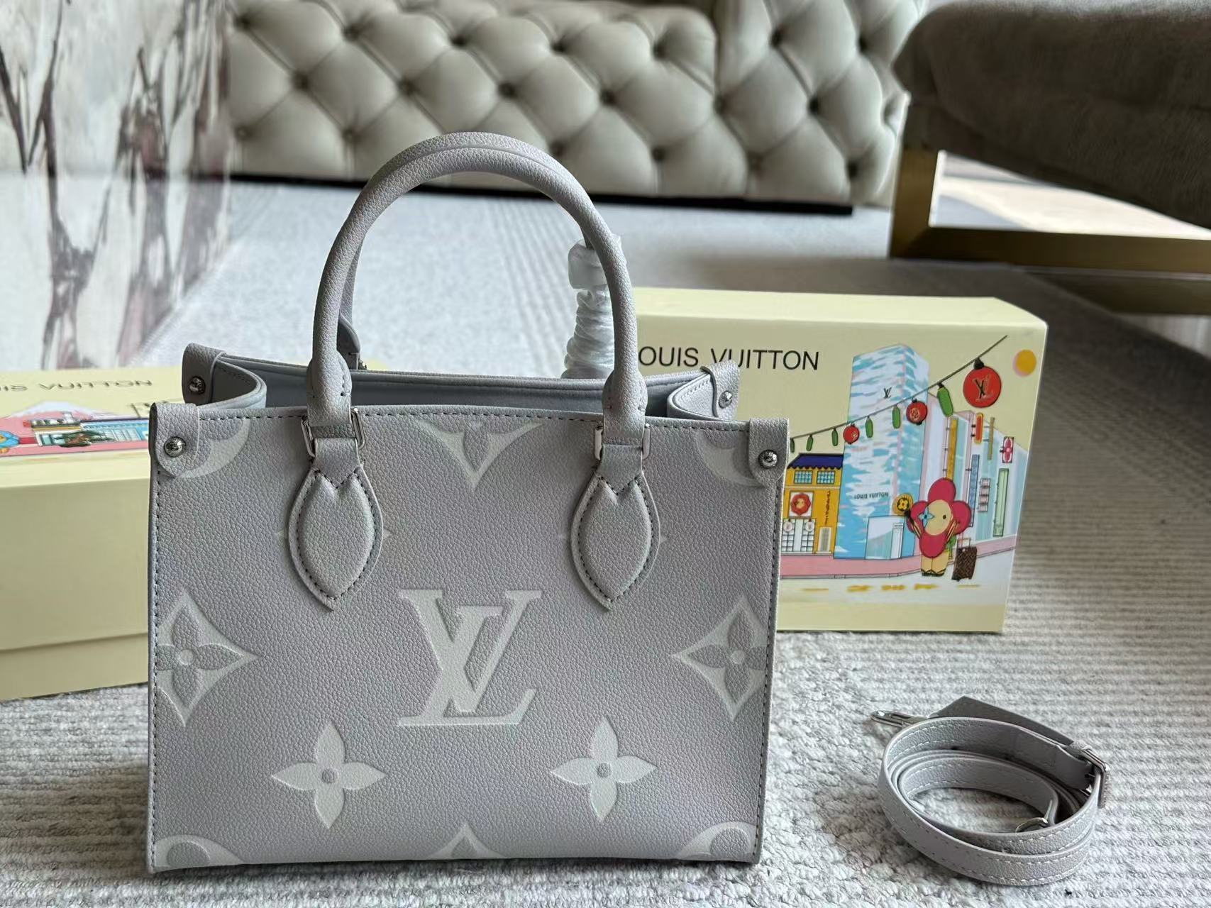 LV onthego牛革ショッピングバッグ【 50％割引+送料無料】