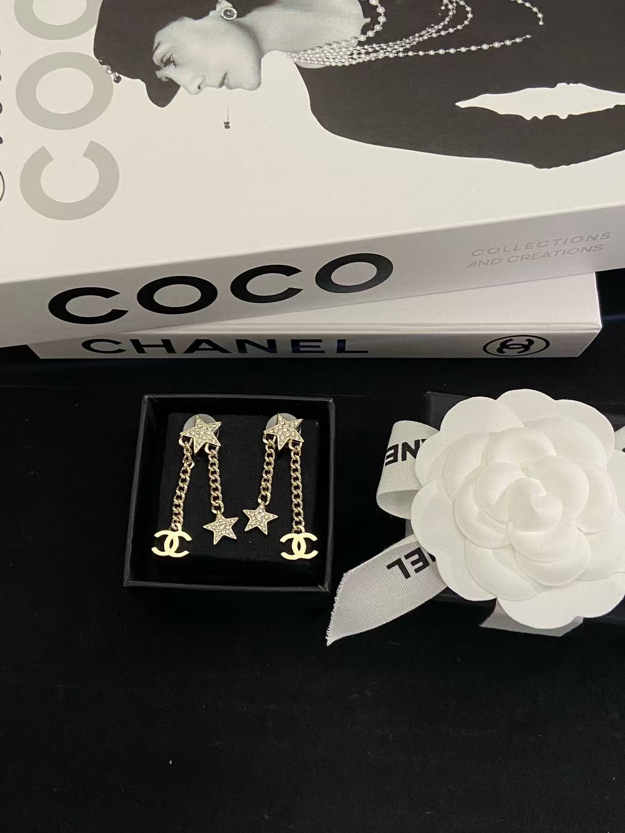 CHANE1 五芒星タッセルイヤリング【 50％割引+送料無料】