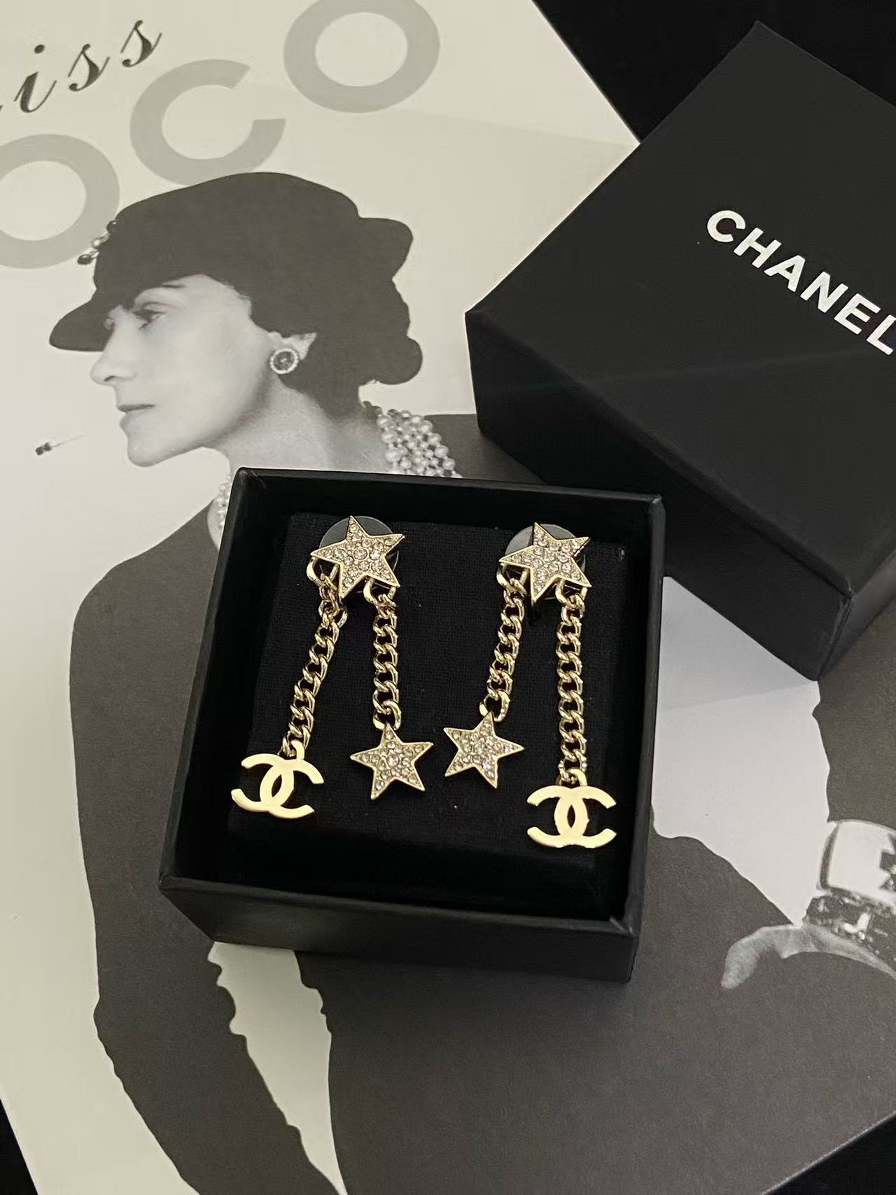 CHANE1 五芒星タッセルイヤリング【 50％割引+送料無料】