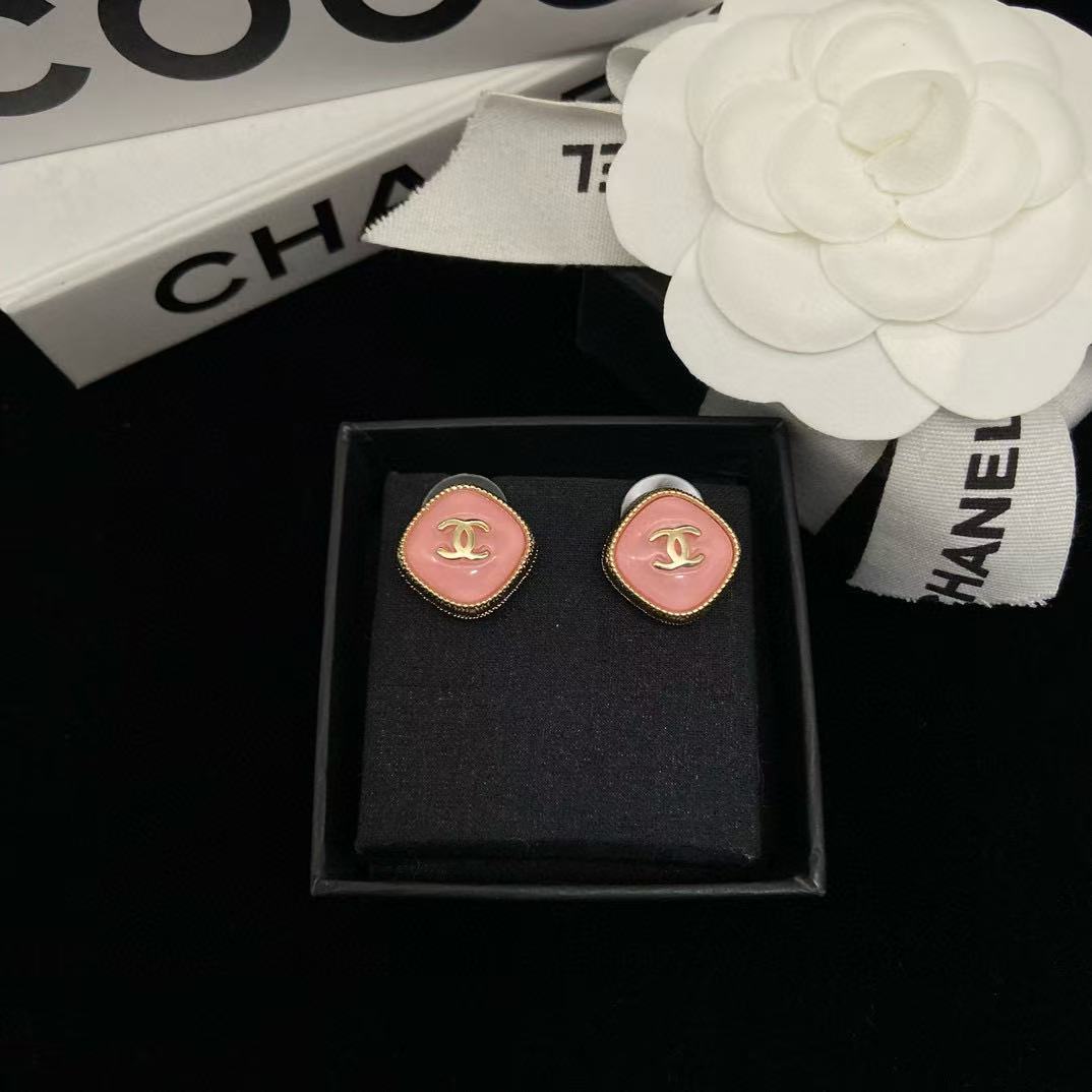 CHANE1 ダブルC ピンクイヤリング【 50％割引+送料無料】