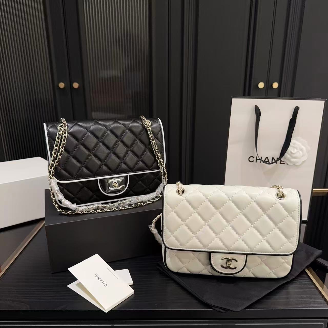 CHANE1CF チェーンフラップバッグ【 50％割引+送料無料】