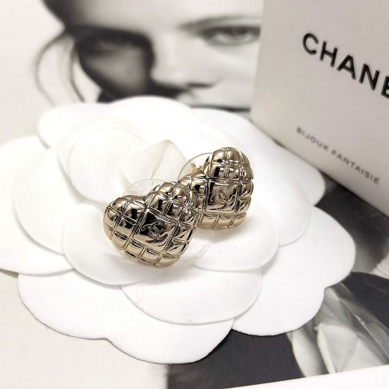CHANE1 ハートラティスピアス【 50%割引+送料無料】