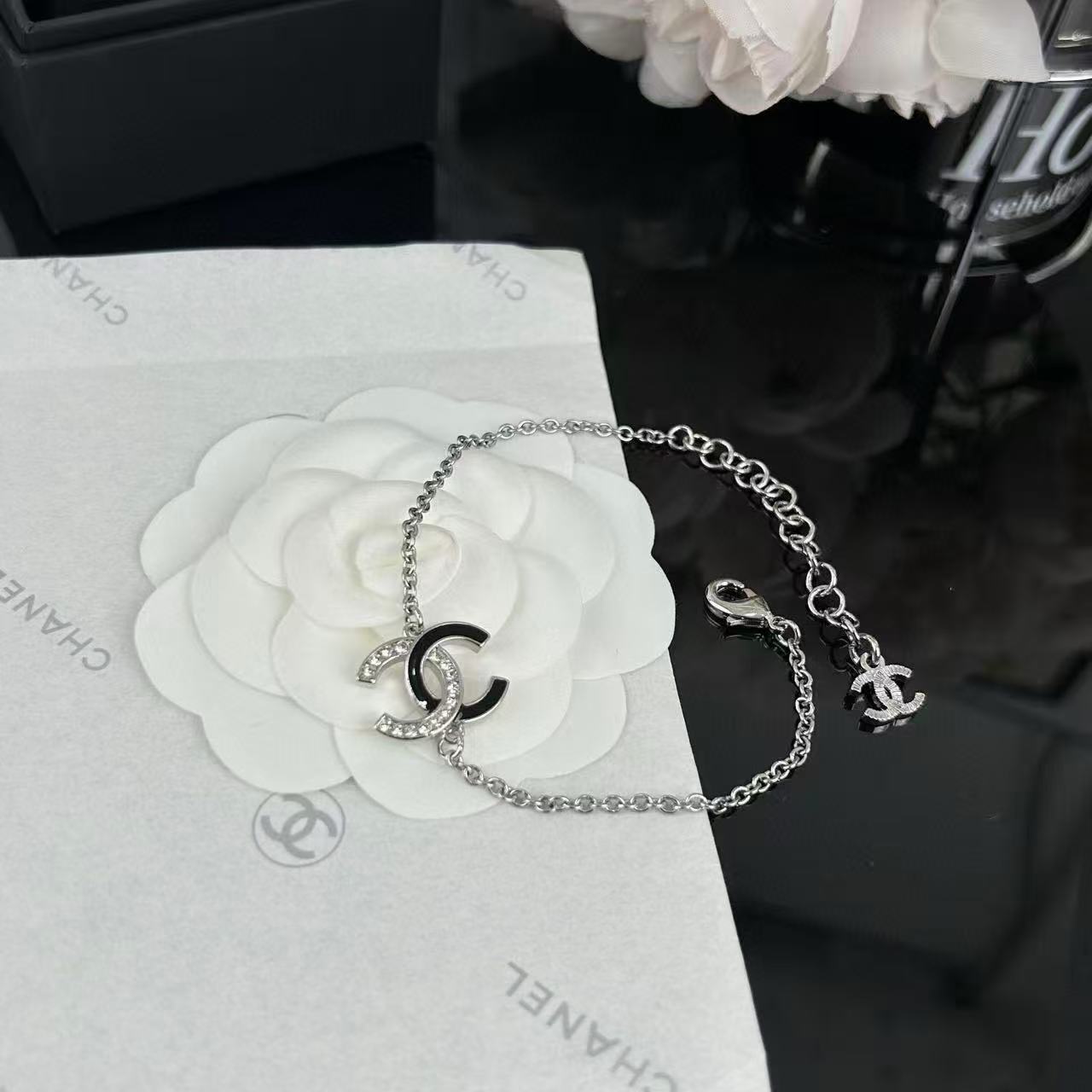 CHANE1 シンプルダブルCブレスレット【 50%割引+送料無料】