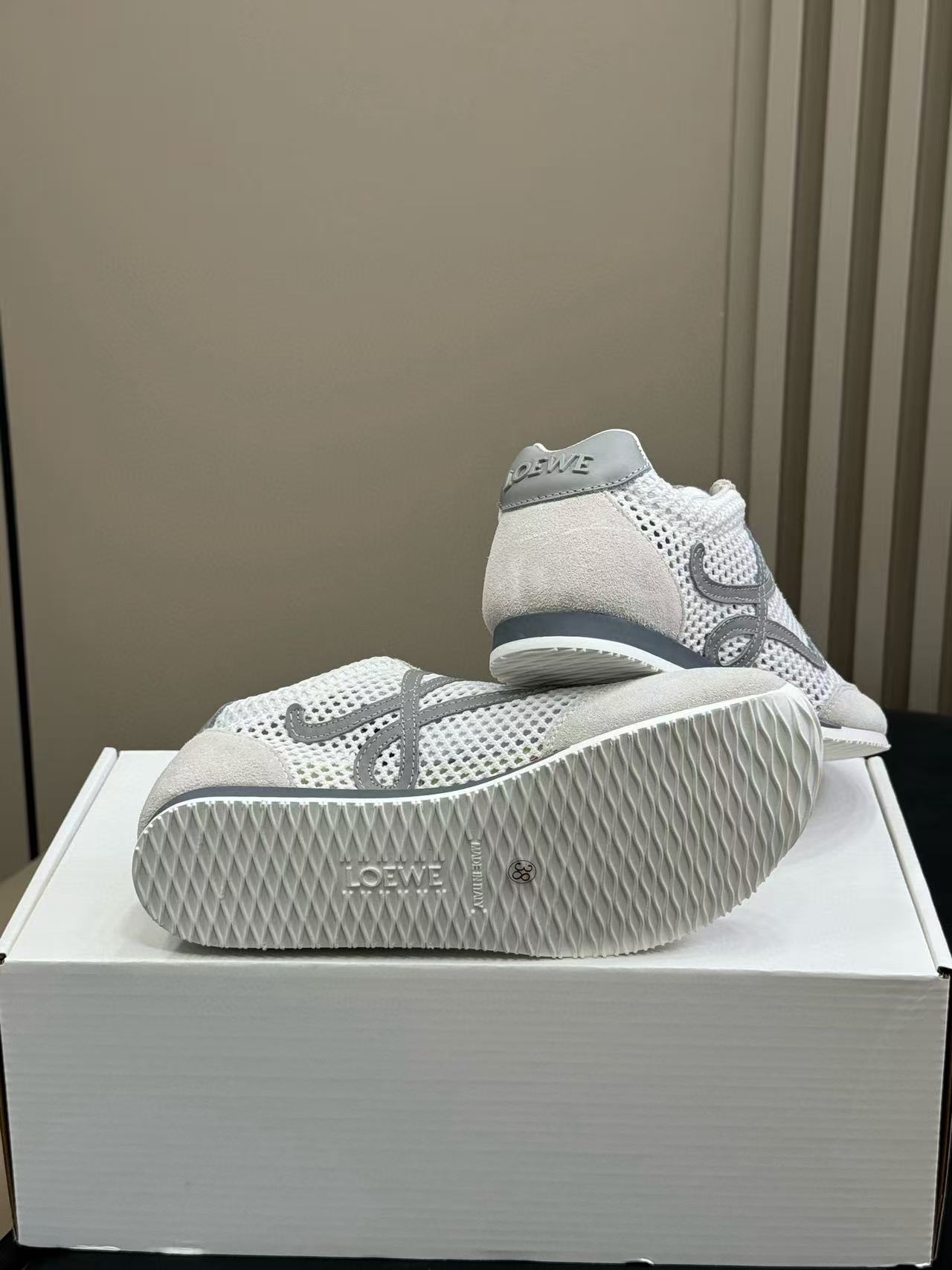 L0WEW 高品質メッシュスポーツシューズ【50%割引+送料無料】