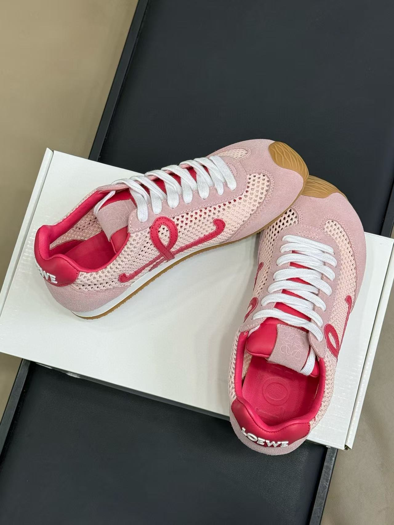 L0WEW 高品質メッシュスポーツシューズ【50%割引+送料無料】