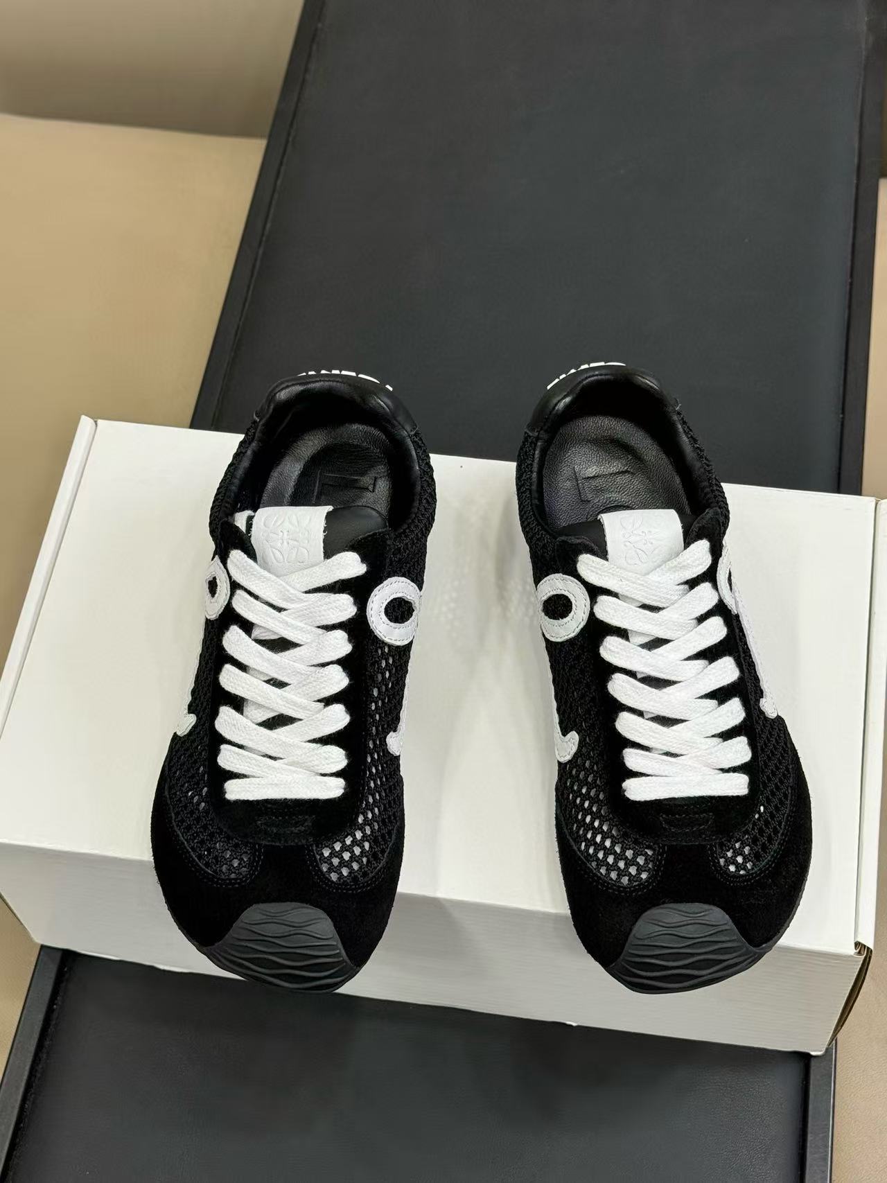 L0WEW 高品質メッシュスポーツシューズ【50%割引+送料無料】