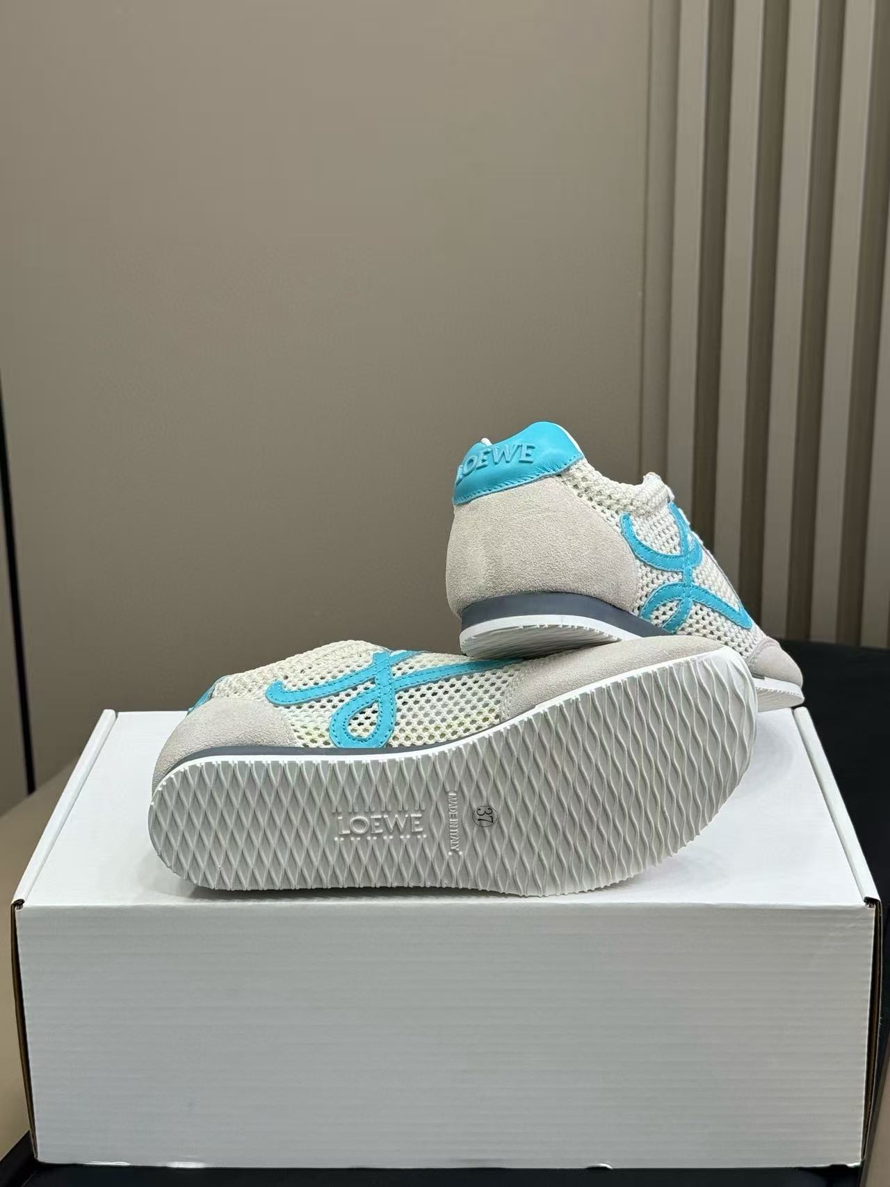 L0WEW 高品質メッシュスポーツシューズ【50%割引+送料無料】