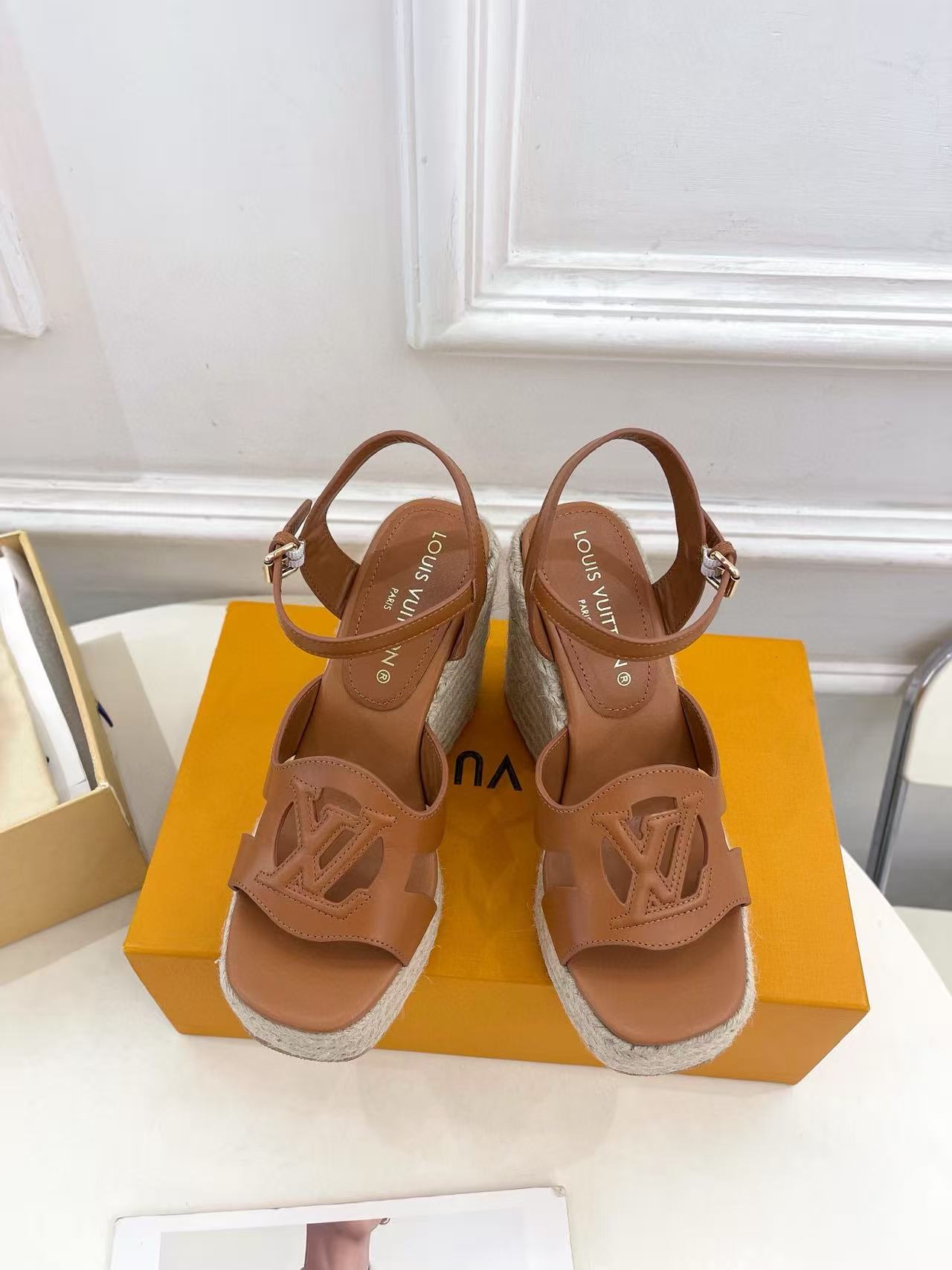 LVの高品質中空麻ロープサンダル【50％割引+送料無料】