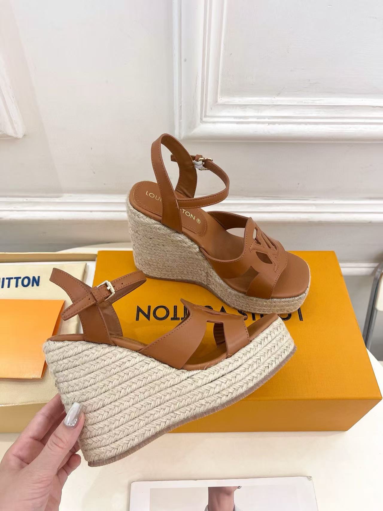 LVの高品質中空麻ロープサンダル【50％割引+送料無料】