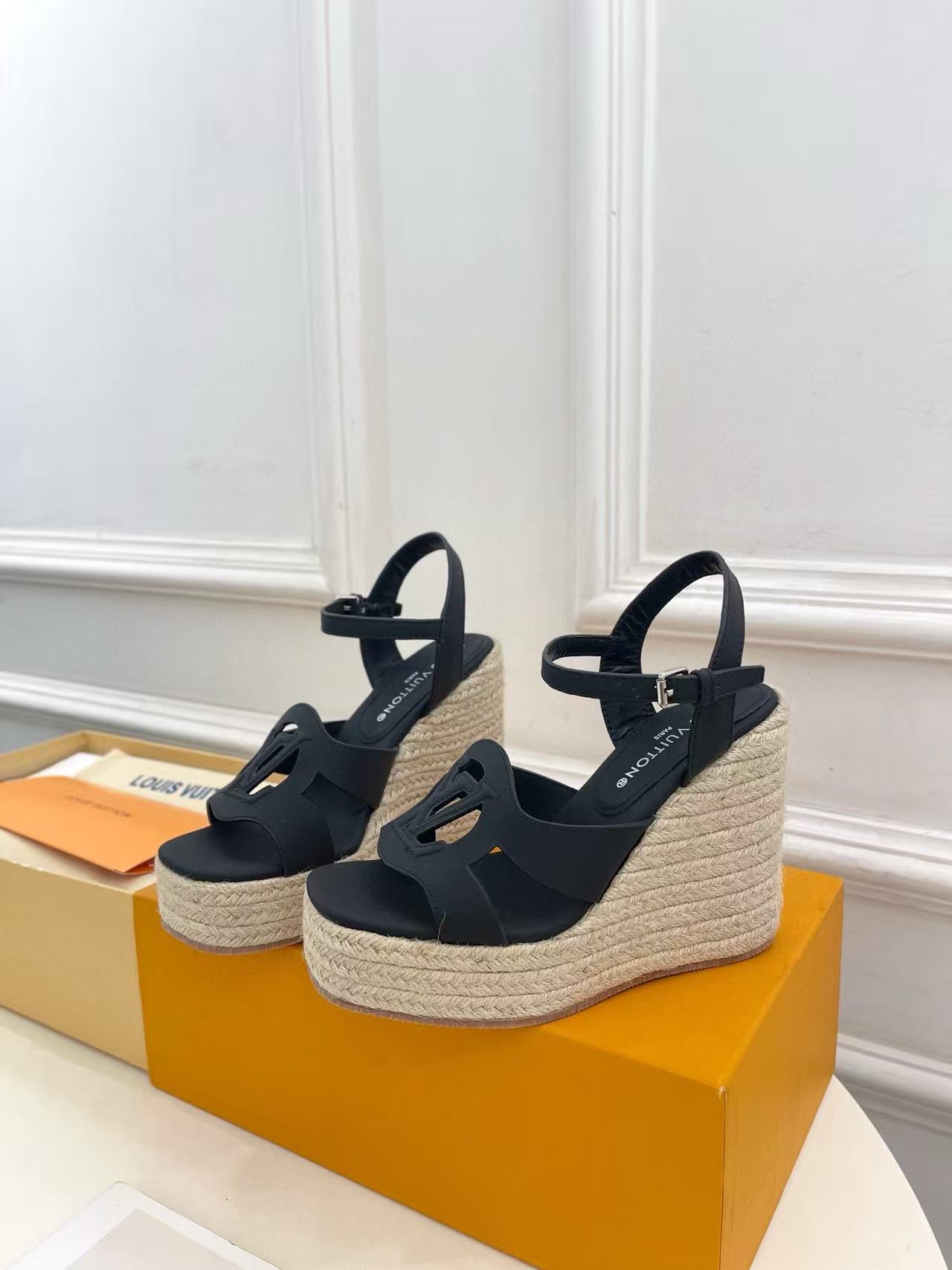LVの高品質中空麻ロープサンダル【50％割引+送料無料】