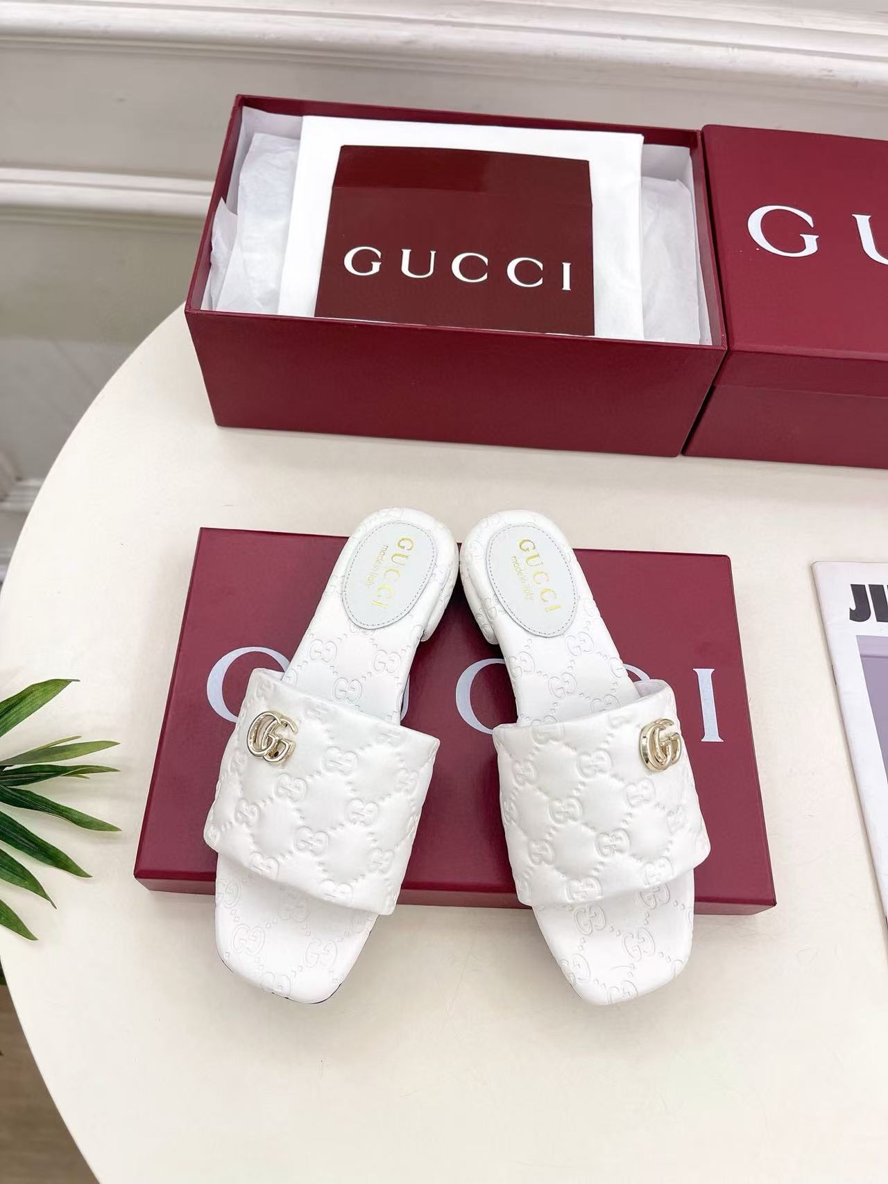 GUCC1 高品質シープスキンエンボスダブルGスリッパ【50％割引+送料無料】