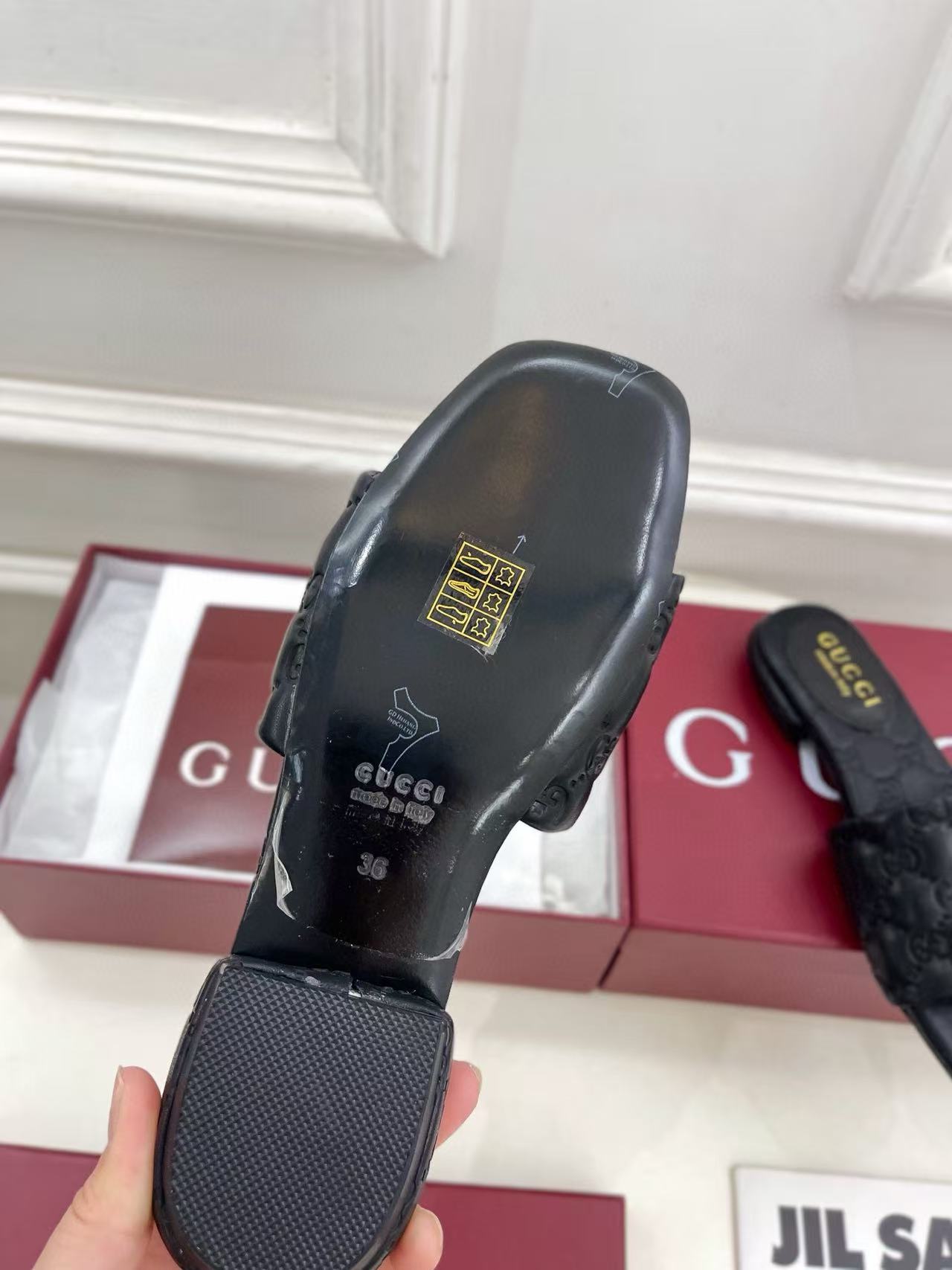 GUCC1 高品質シープスキンエンボスダブルGスリッパ【50％割引+送料無料】