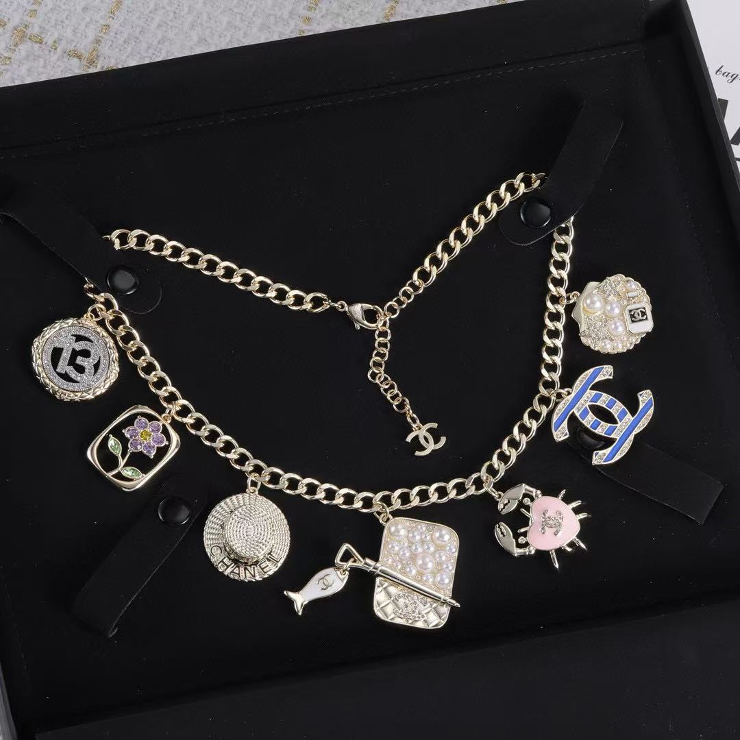 CHANE1 カニダブルCブレスレット【50％割引+送料無料】