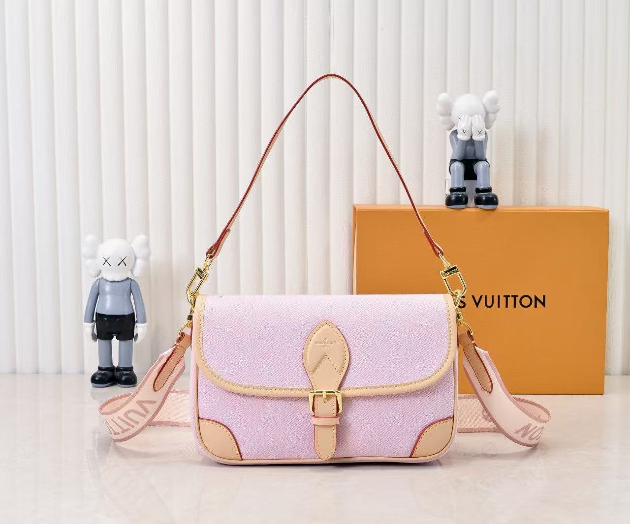 LVピンクのバゲットショルダーバッグ【 50％割引+送料無料】