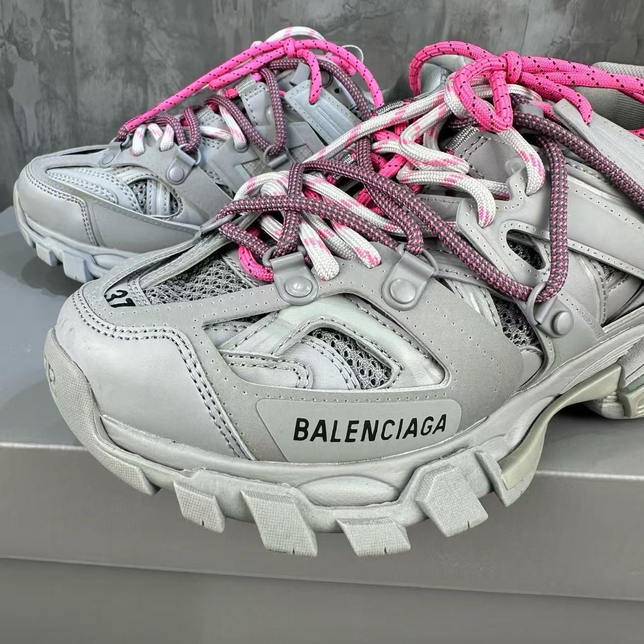 BALENC1AG カジュアルシューズ【50％割引+送料無料】