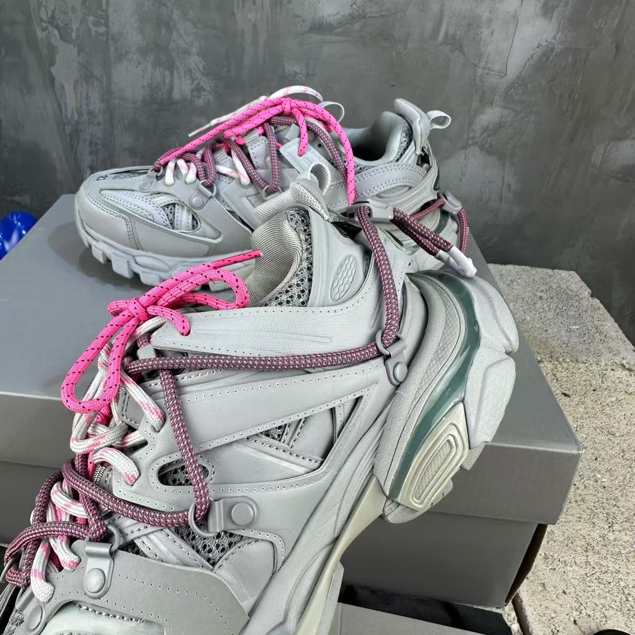 BALENC1AG カジュアルシューズ【50％割引+送料無料】