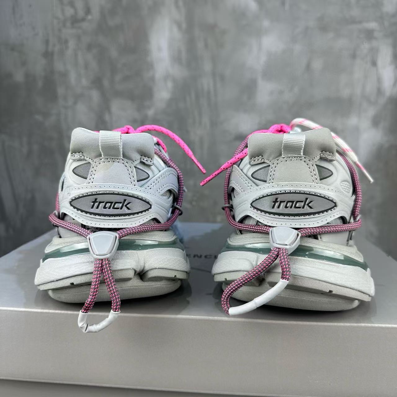 BALENC1AG カジュアルシューズ【50％割引+送料無料】