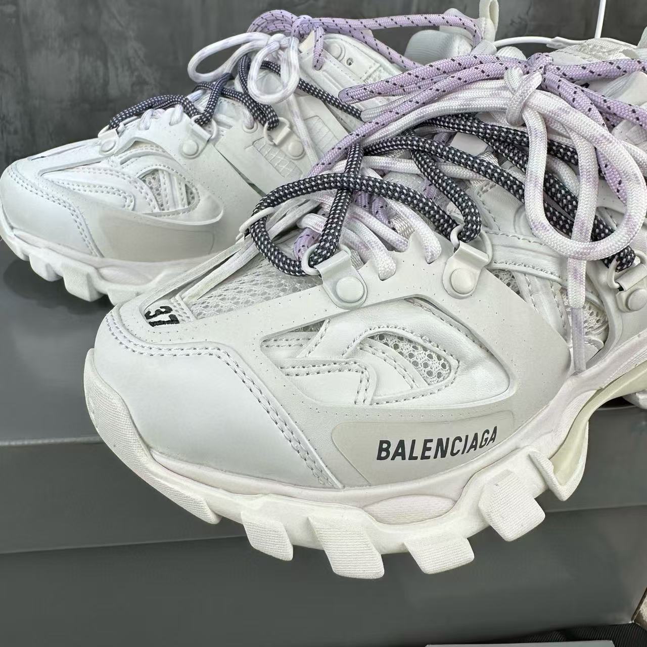 BALENC1AG カジュアルシューズ【50％割引+送料無料】