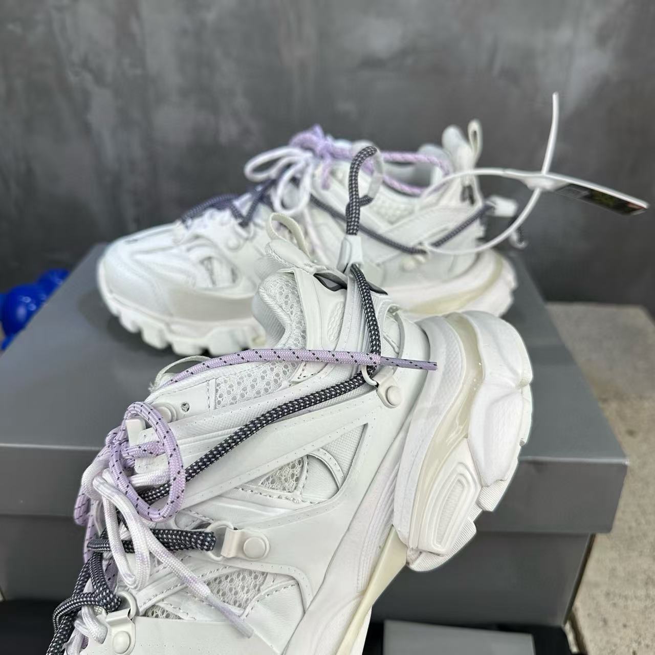 BALENC1AG カジュアルシューズ【50％割引+送料無料】