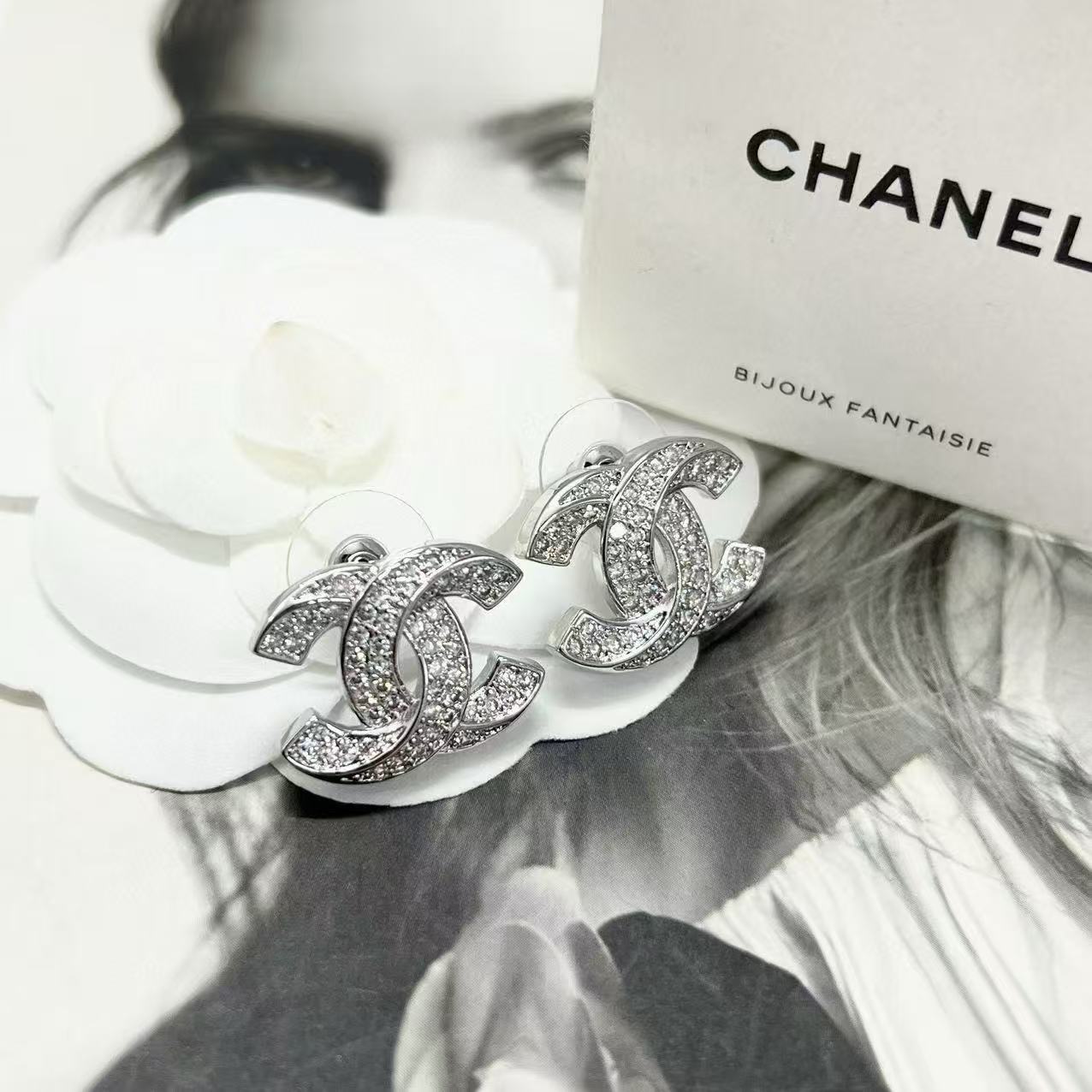 CHANE1 ダブルC ダイヤモンドイヤリング【 50％割引+送料無料】