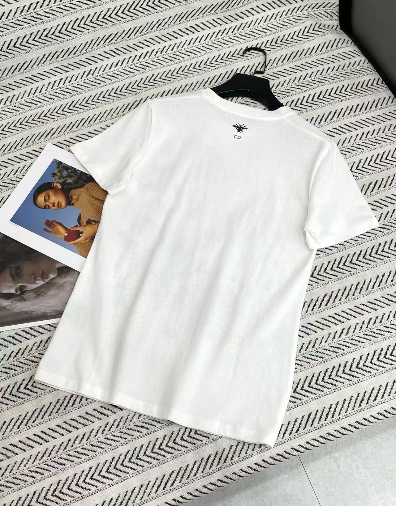 DI0R バタフライプリント レタリング Tシャツ【 50％割引+送料無料】