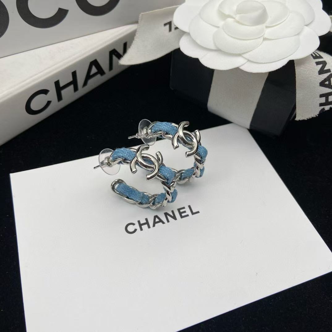 CHANE1 ダブルC ブルーイヤリング【 50％割引+送料無料】