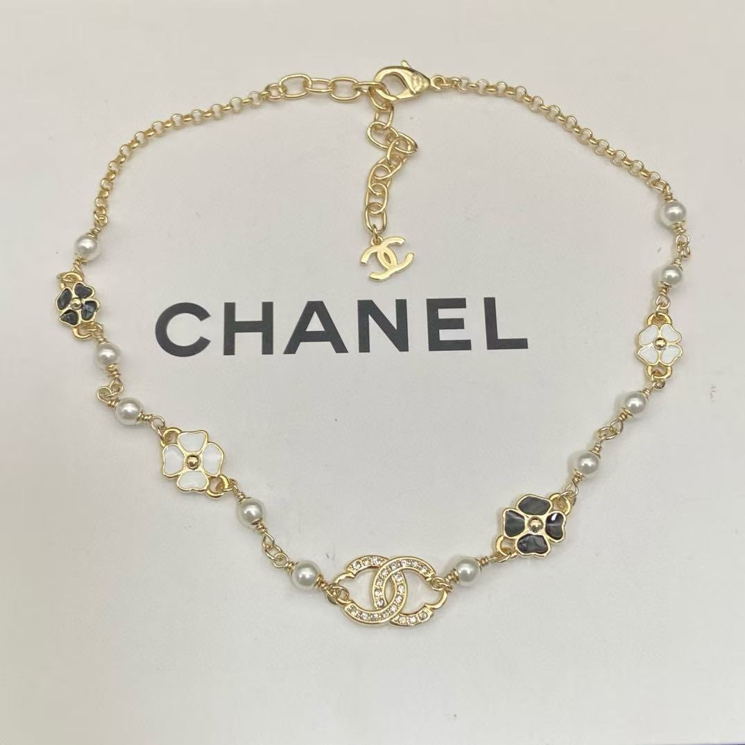 CHANE1 ダブルC 四つ葉のクローバーネックレス【 50％割引+送料無料】