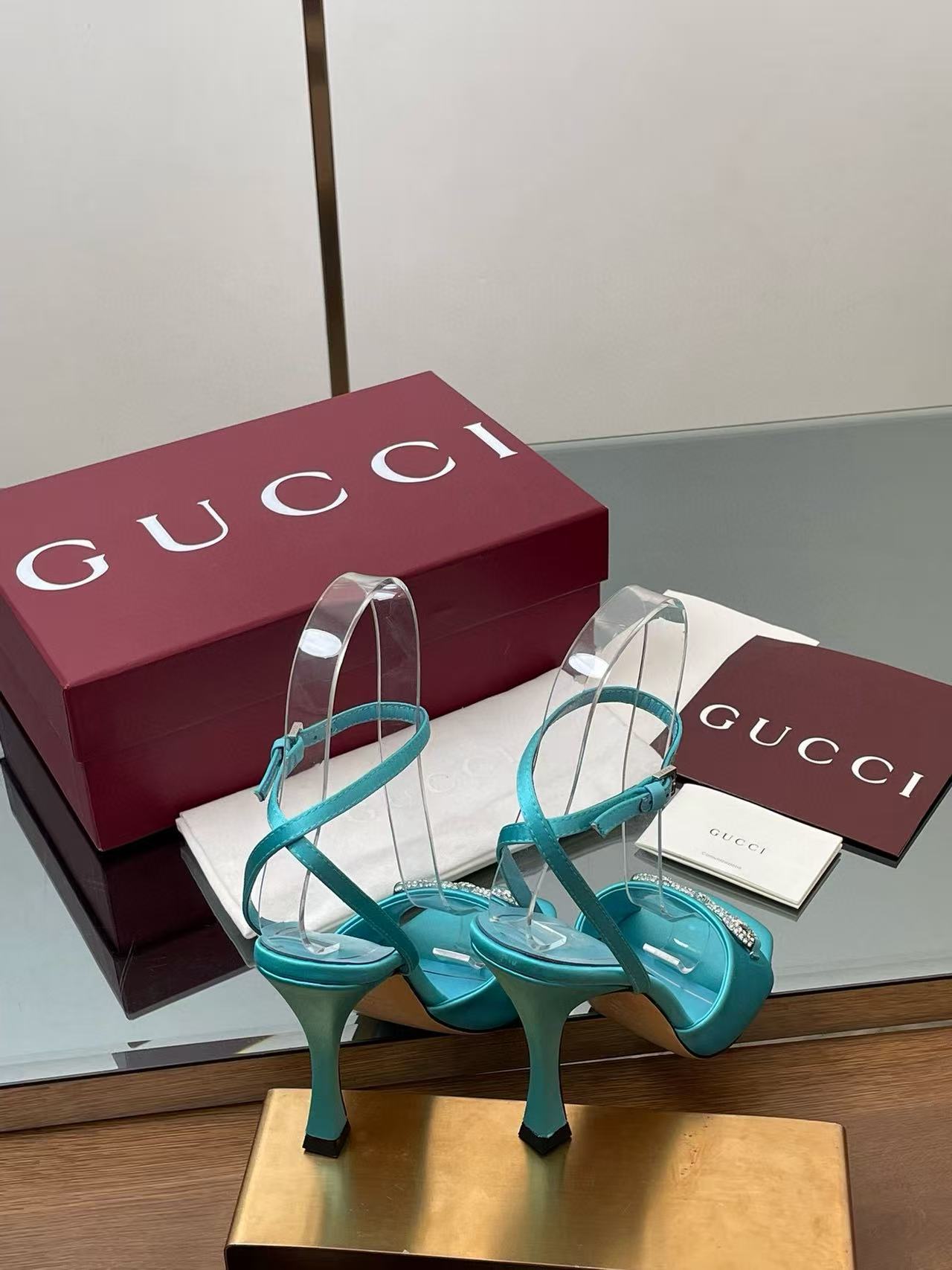 GUCC1 クリスタル ダイヤモンド シルク サンダル【50%割引+送料無料】