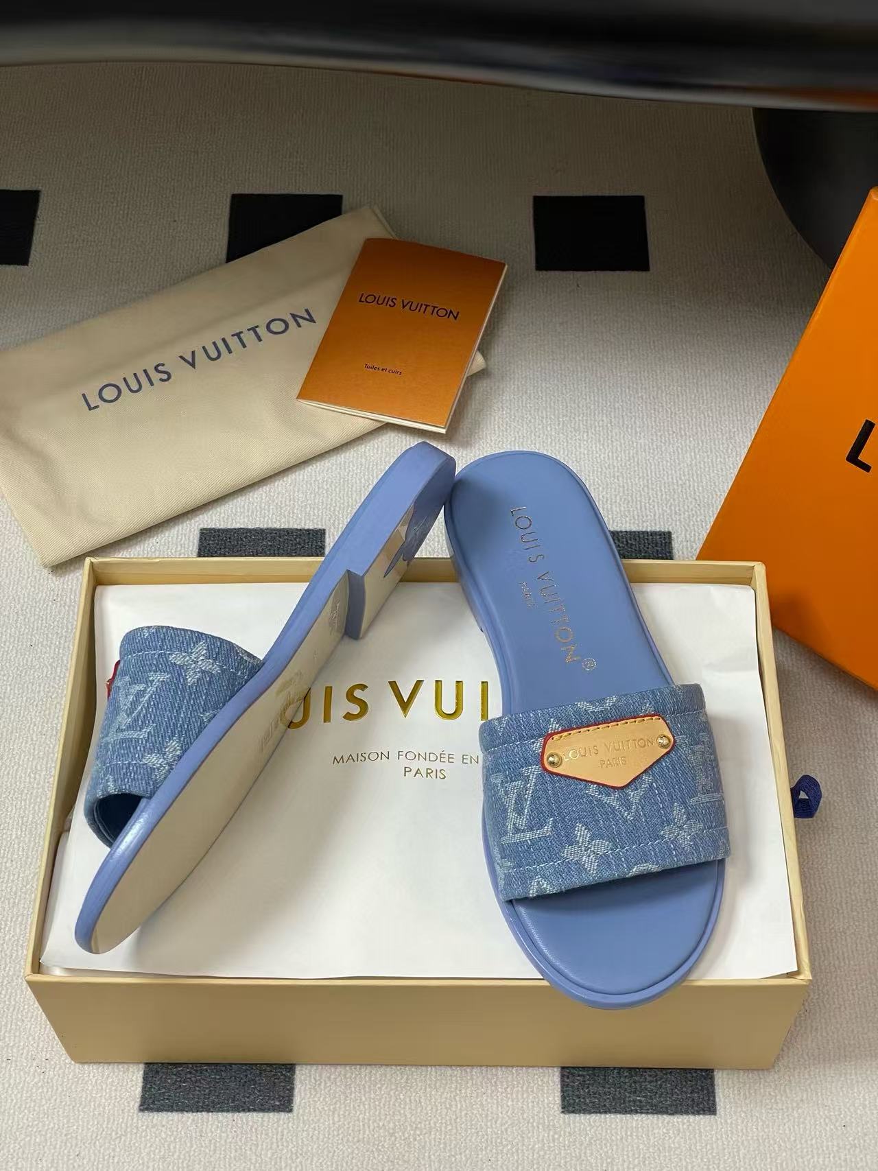 LVの高品質デニムスリッパ【50％割引+送料無料】
