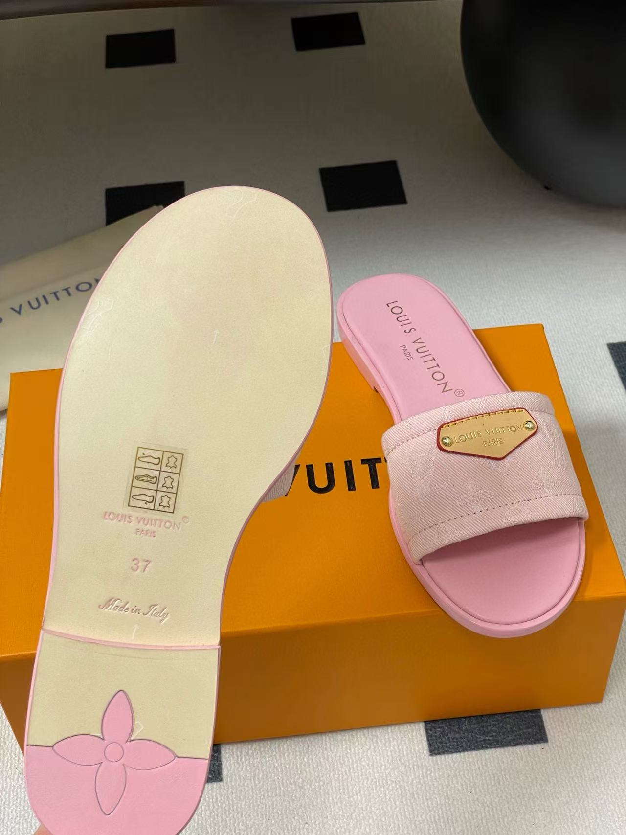 LVの高品質デニムスリッパ【50％割引+送料無料】