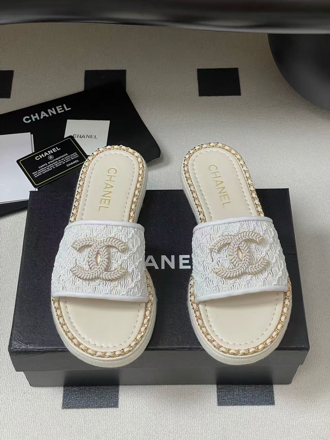 CHANE1 高品質ダブルCチェーンスリッパ【50％割引+送料無料】