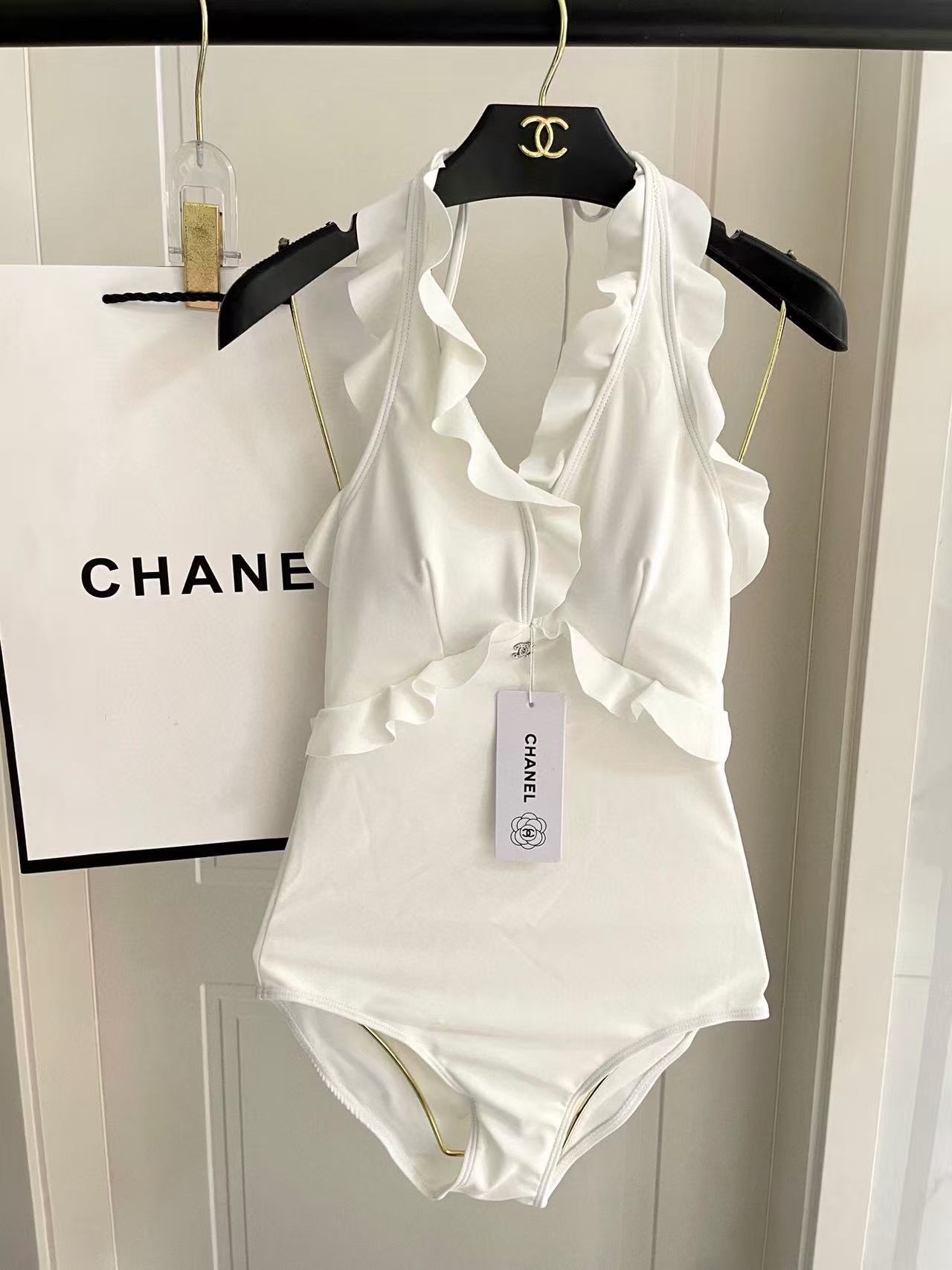 CHANE1 フリルワンピース水着【 50％割引+送料無料】