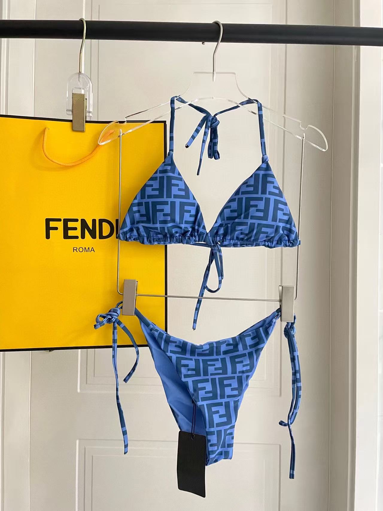 FEND1FFプリントビキニ【 50％割引+送料無料】