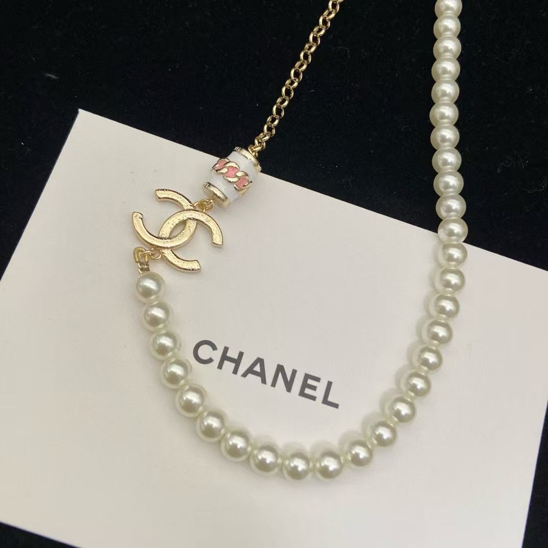 CHANE1 ピンクエナメルダブルCパールネックレス【 50%割引+送料無料】