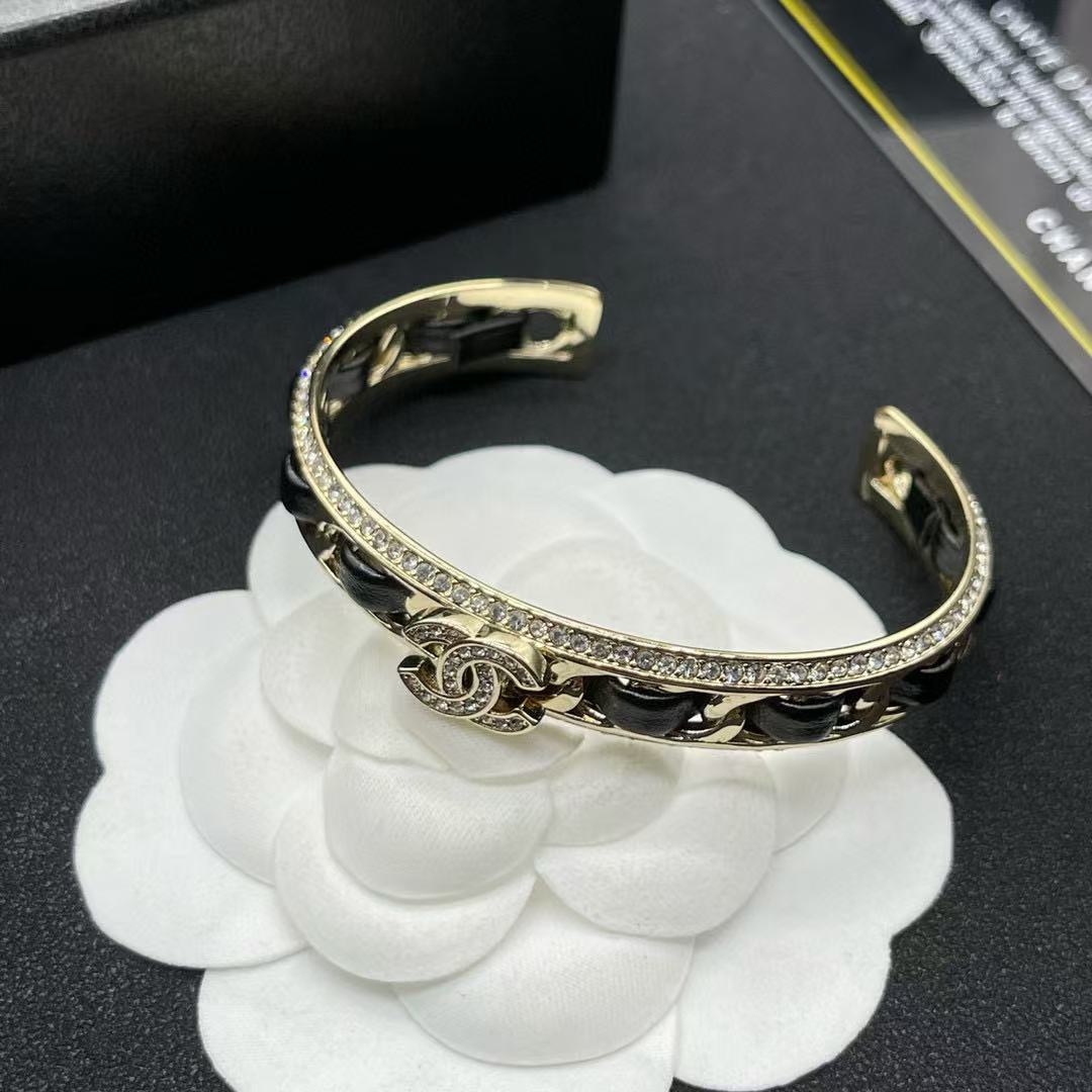 CHANE1 ダブルCレザーブレスレット【 50%割引+送料無料】