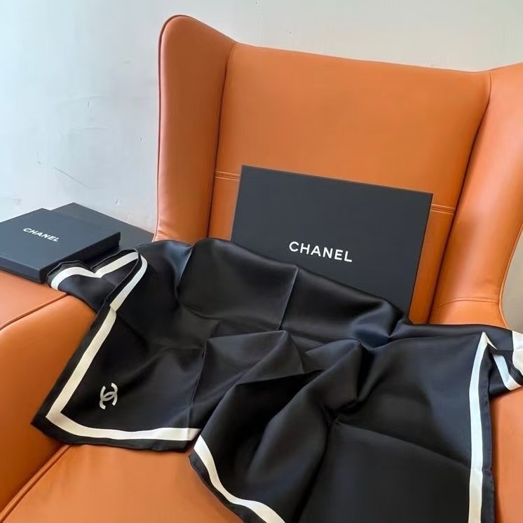 CHANE1 ダブルC シルクスカーフ【50％割引+送料無料】