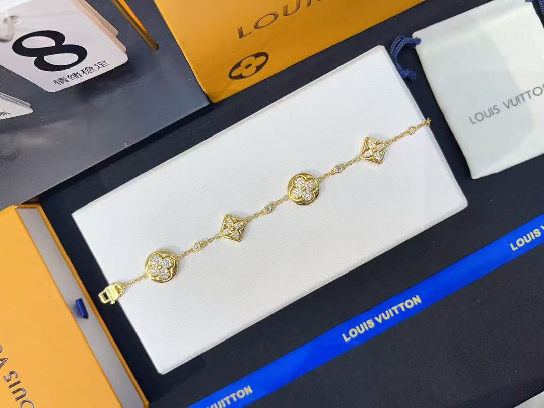 LV四つ葉のクローバーダイヤモンドブレスレット【 50％割引+送料無料】