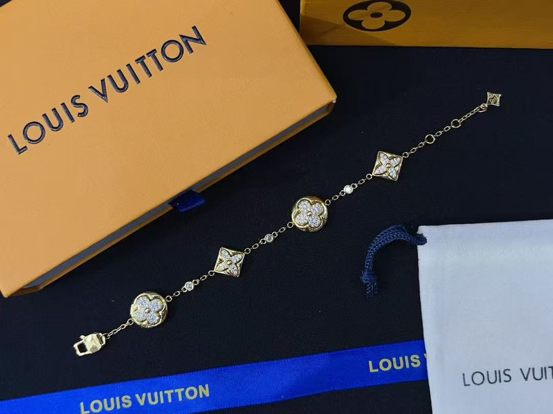 LV四つ葉のクローバーダイヤモンドブレスレット【 50％割引+送料無料】