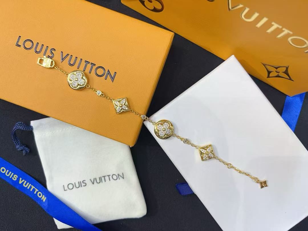 LV四つ葉のクローバーダイヤモンドブレスレット【 50％割引+送料無料】