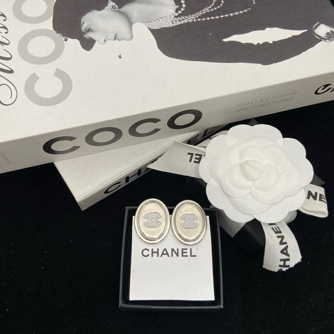 CHANE1 ダブルCミラーエナメルイヤリング【 50％割引+送料無料】