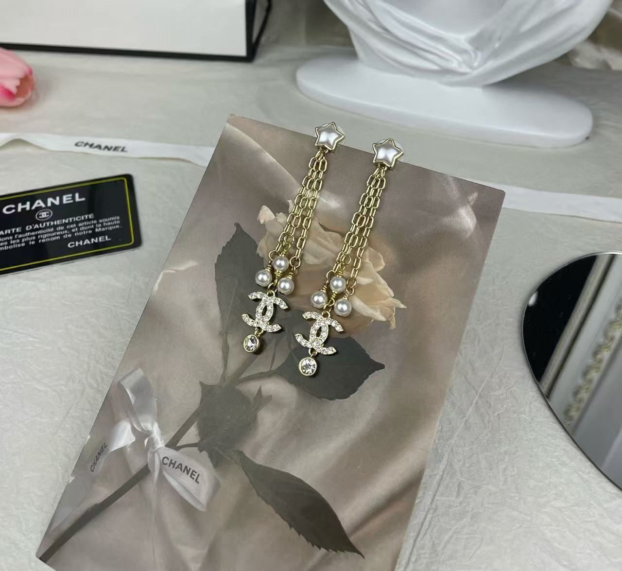 CHANE1 ダブルC 五芒星パールイヤリング【50%割引+送料無料】