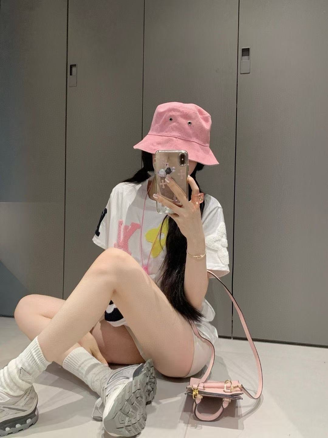 LVタオル刺繍Tシャツ【 50％割引+送料無料】