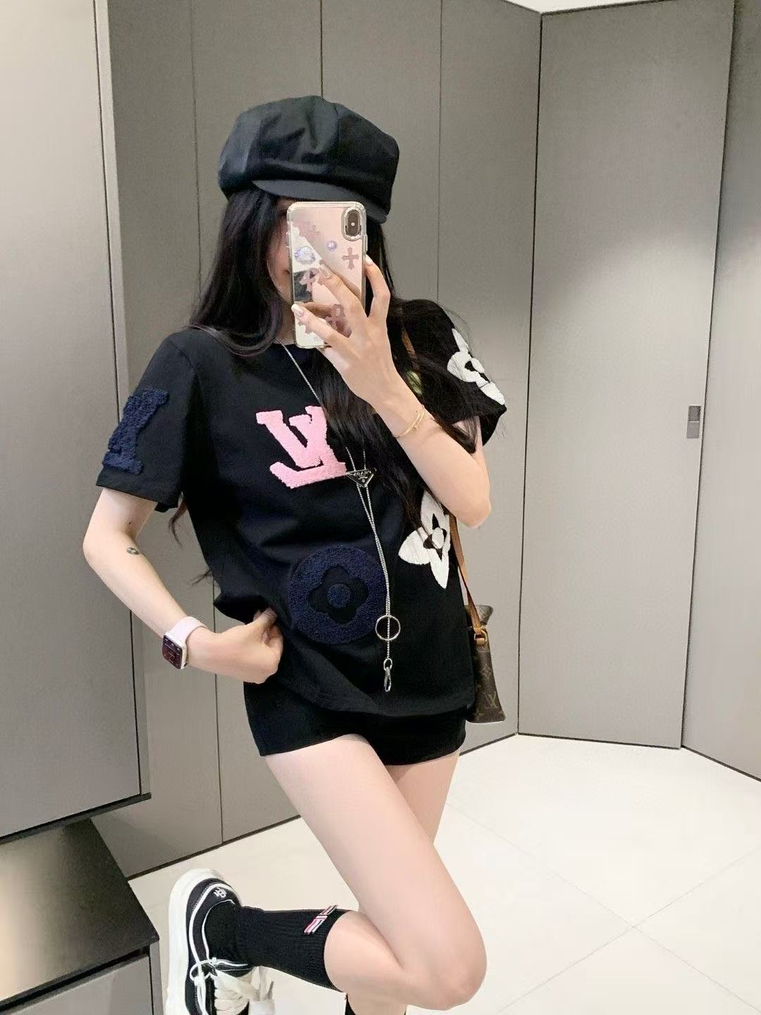 LVタオル刺繍Tシャツ【 50％割引+送料無料】