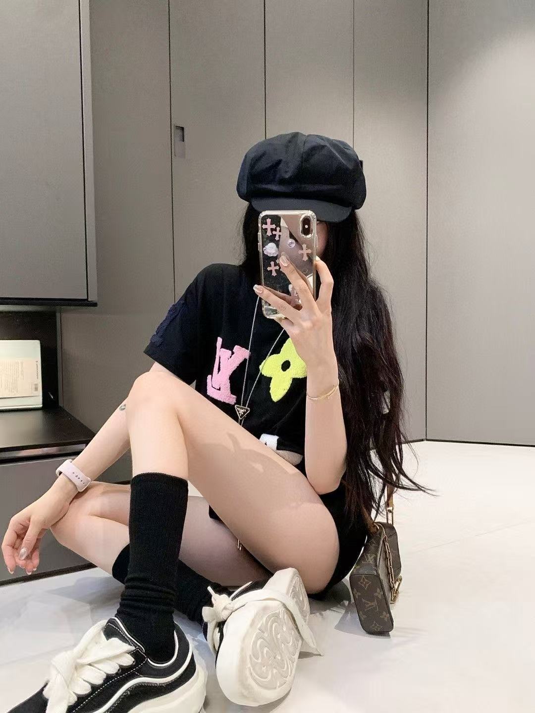 LVタオル刺繍Tシャツ【 50％割引+送料無料】