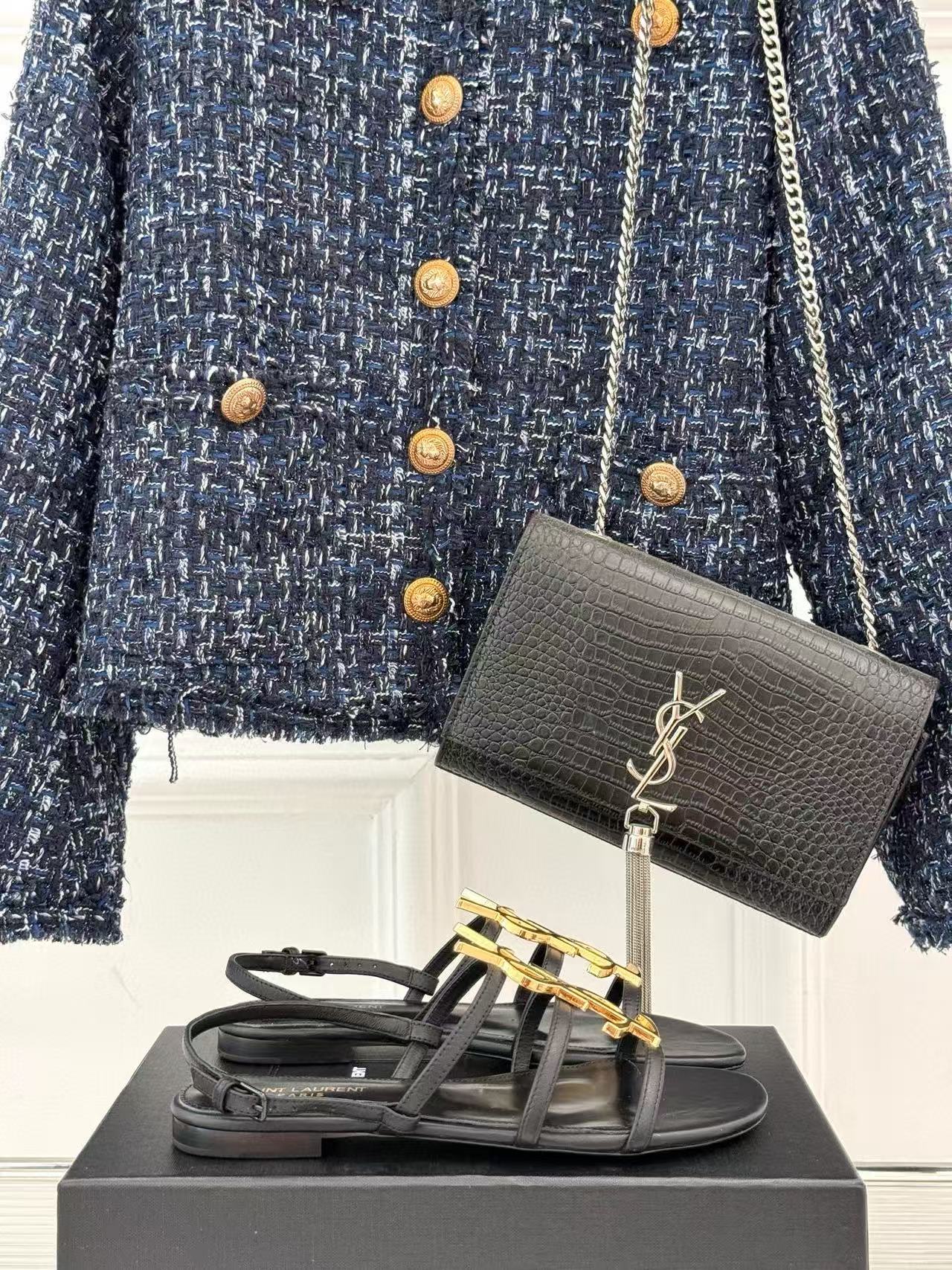 YSLの高品質ビッグロゴフラットサンダル【50％割引+送料無料】