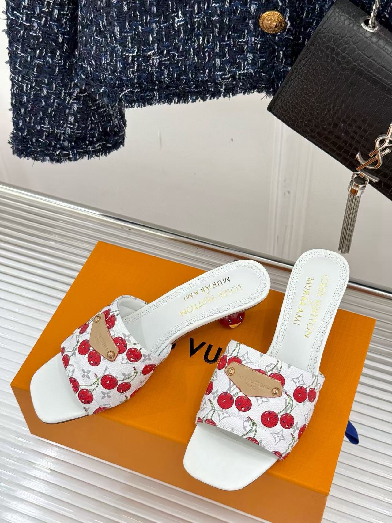 LVの高品質チェリーローヒール【50%割引+送料無料】